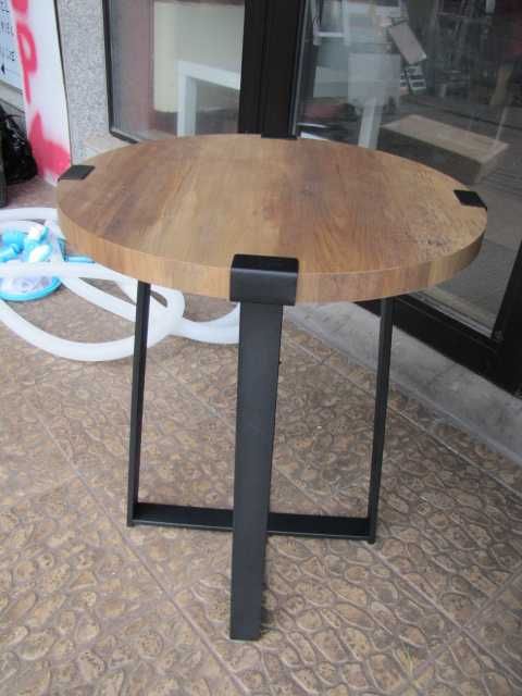 Okrągły stolik kawowy 45cm pomocniczy styl rustykalny nogi metal czerń