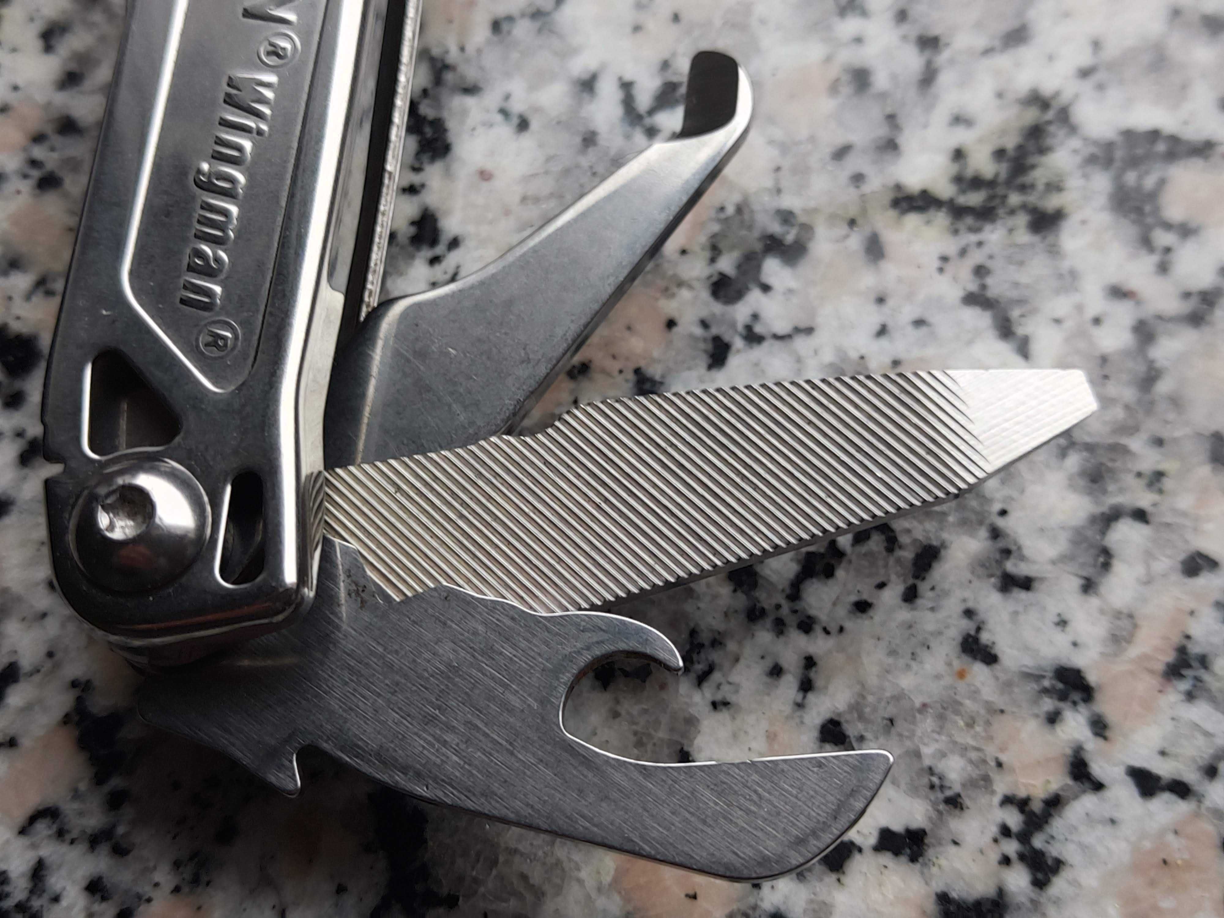 Multitool Leatherman Wingman z Etui