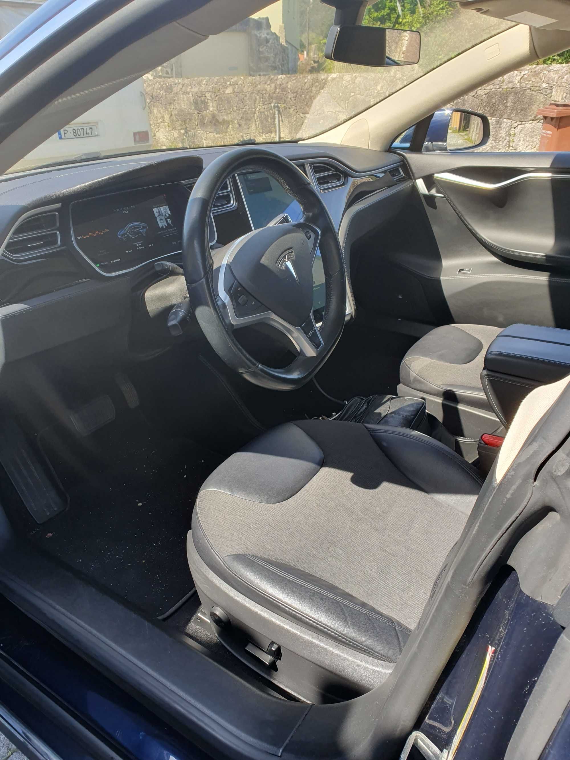 Tesla Model S - Venda Urgente