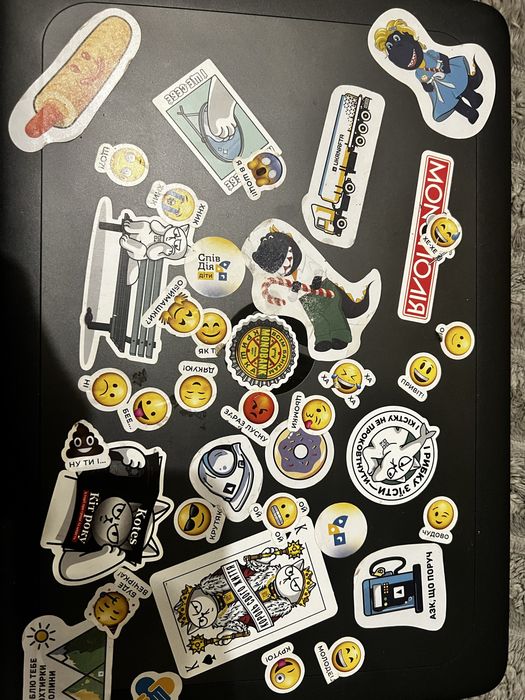 Продам Ноутбук,стан 8/10 характеристики на фото ноутбук гарний та доси