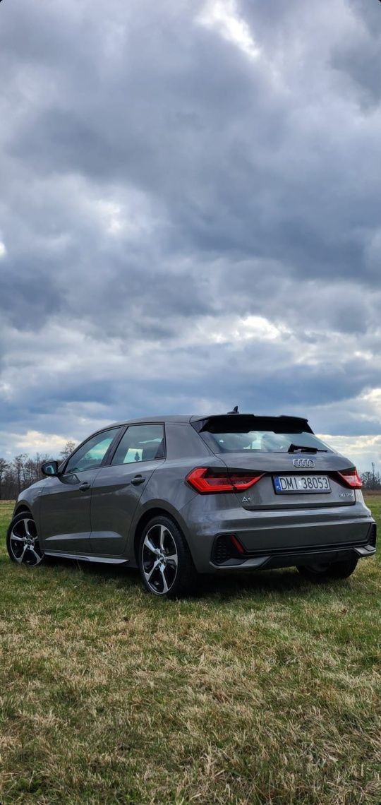 Audi A1 Sprzedam Audi A1 S Line!