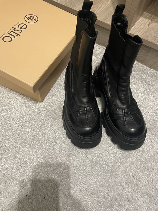 Шкіряні чобітки estro 36 розмір