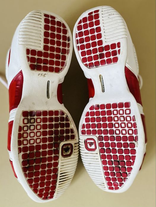 Вінтажні кросівки ADIDAS.