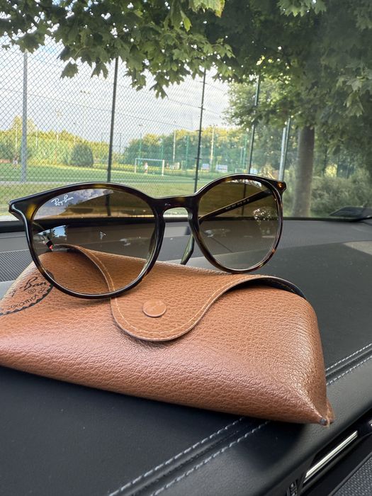 Okulary przeciwsloneczne RayBan RB2204