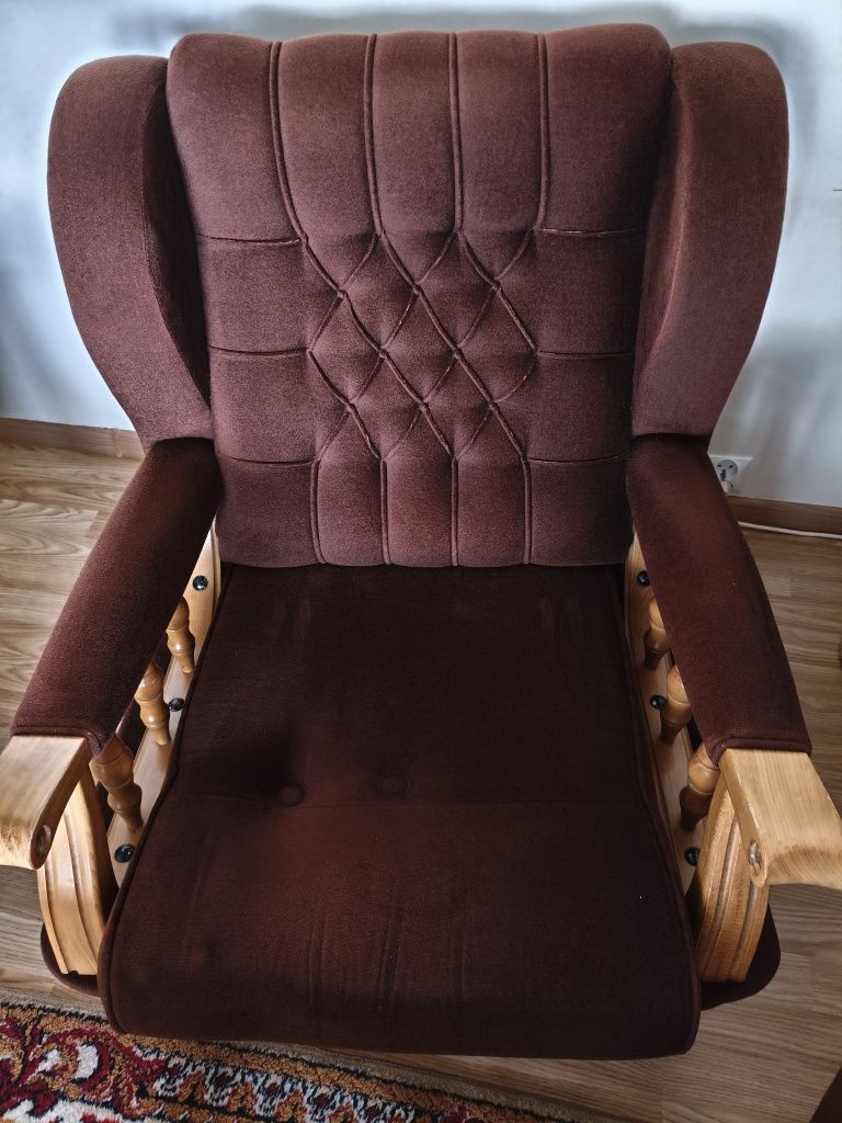 Sofa z funkcją spania plus dwa fotele