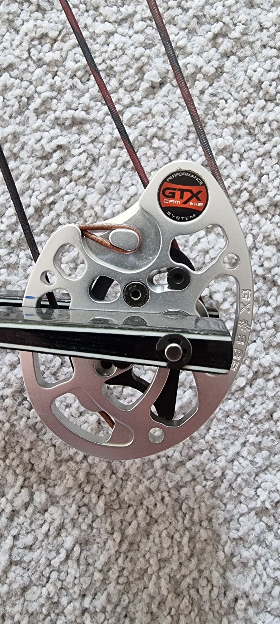 Łuk bloczkowy tarczowy HOYT XT2000 pro series