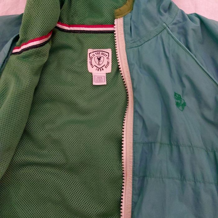 Camisas, Polo, T-shirt, casacos e Máscara de Marca para Criança