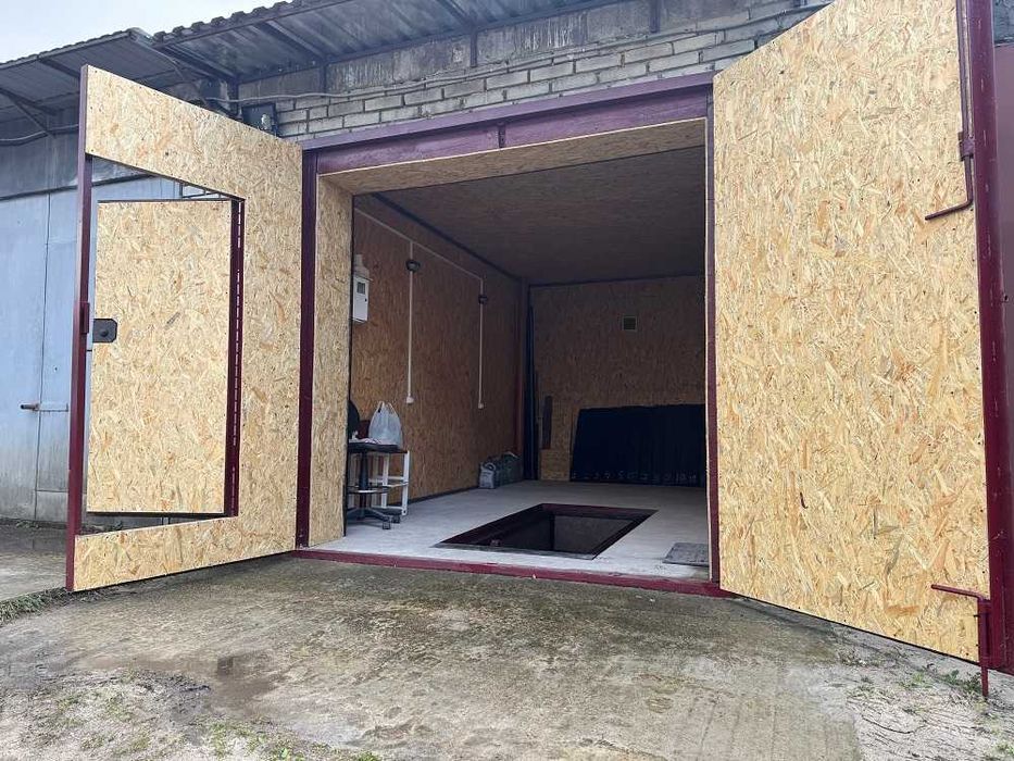 Продам гараж кап ремонт Нижньоюрківська,2 Поділ стМ Т,Шевченка