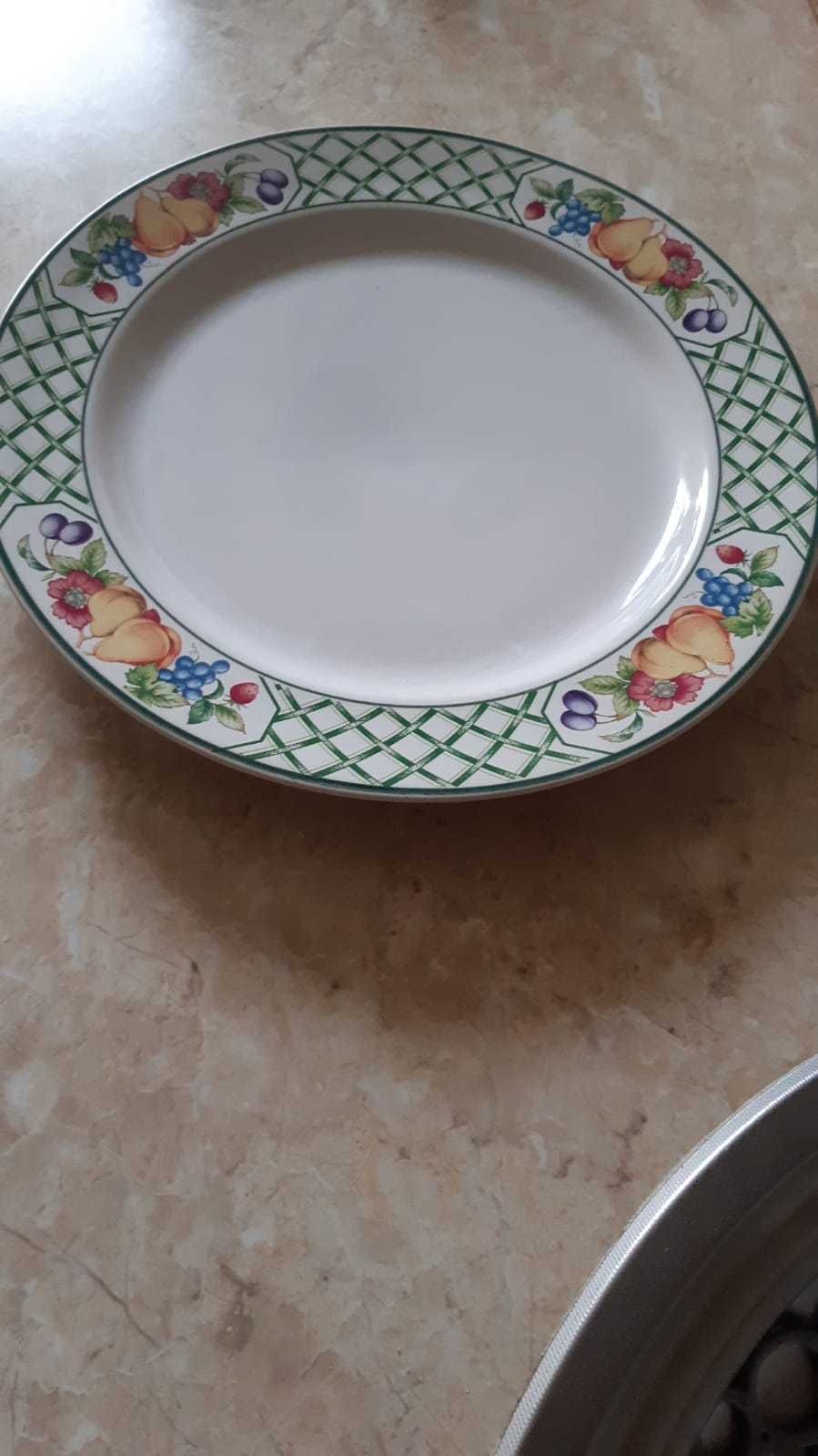 talerze obiadowe duże + dzbanek do herbaty w komplecie