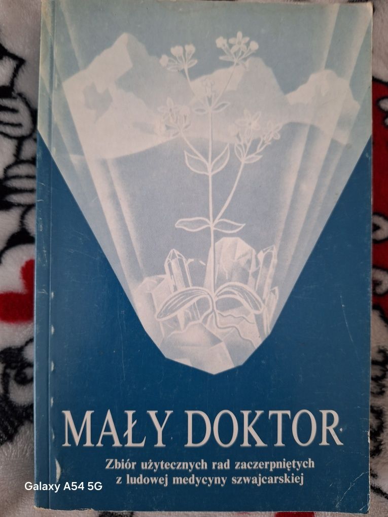 Mały doktor zbiór użytecznych rad [SRP4]