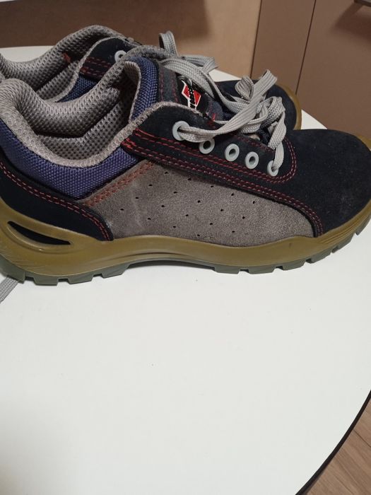 Кросівки робочі з мет носком