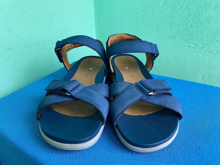 Босоніжки Clarks