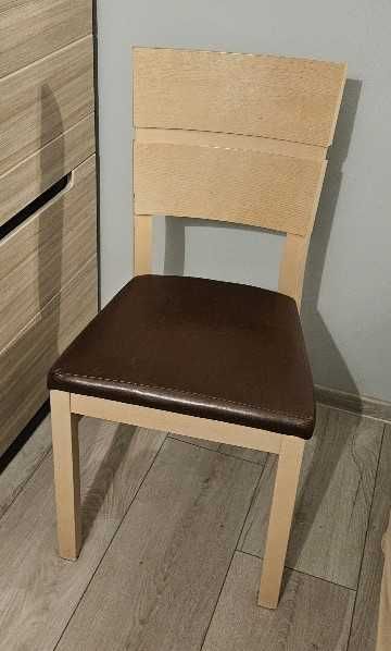 Krzesło w kolorze dąb milano