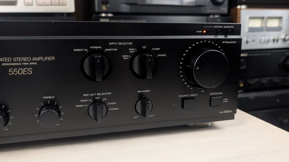 Sony TA-F550Es Wysokiej klasy zintegrowany wzmacniacz stereo