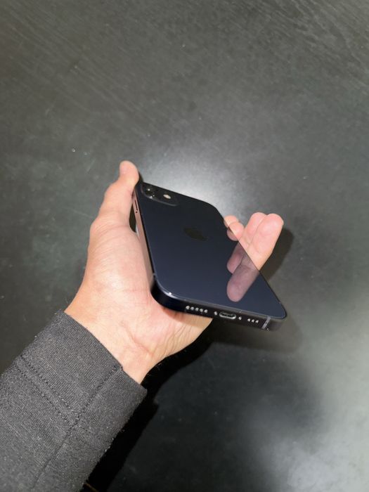 Продам айфон 12 64гб