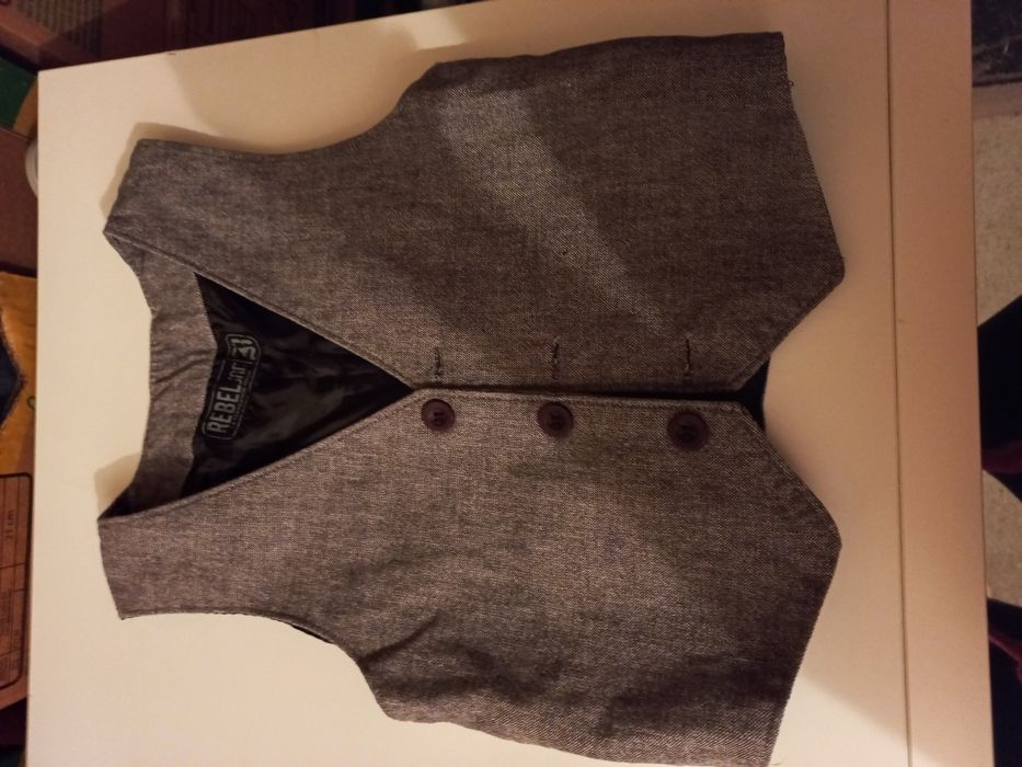 Kamizelka  elegancka dla chłopca 104