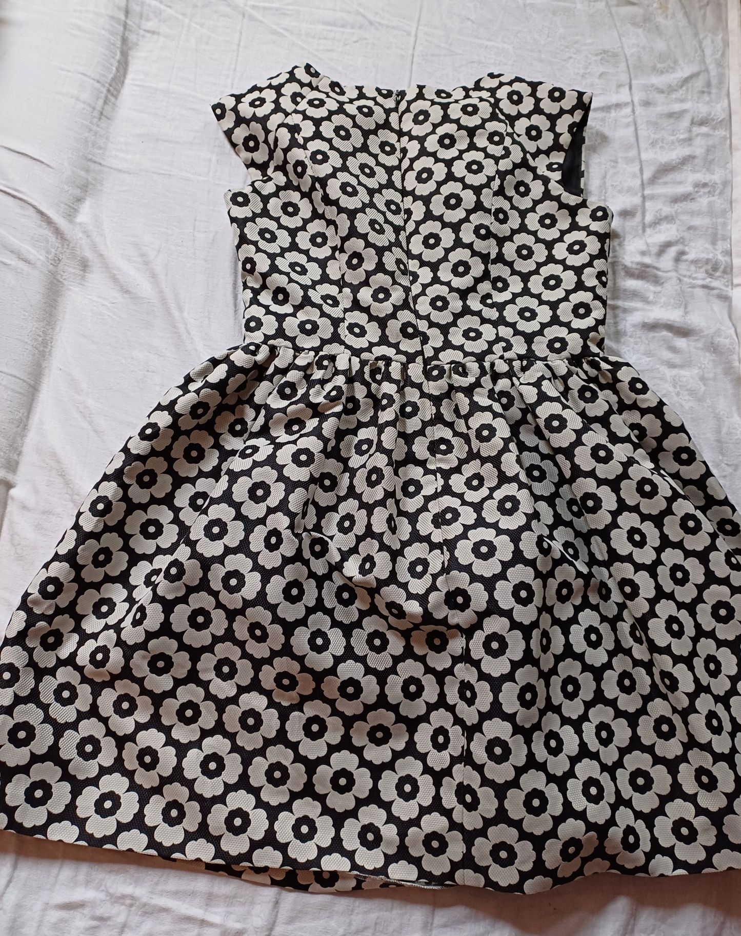 Sukienka Simple 38, w kwiaty