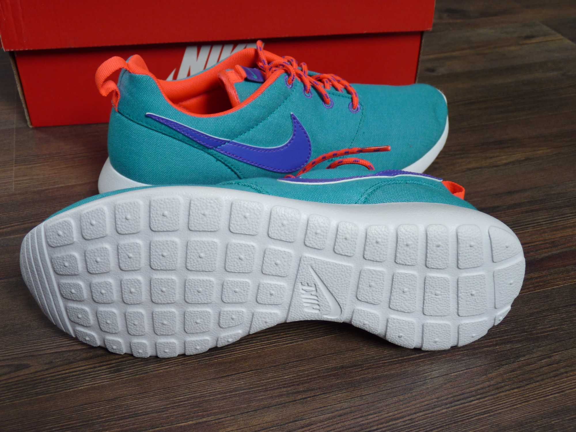 NIKE Rosherun Nowe 38,5