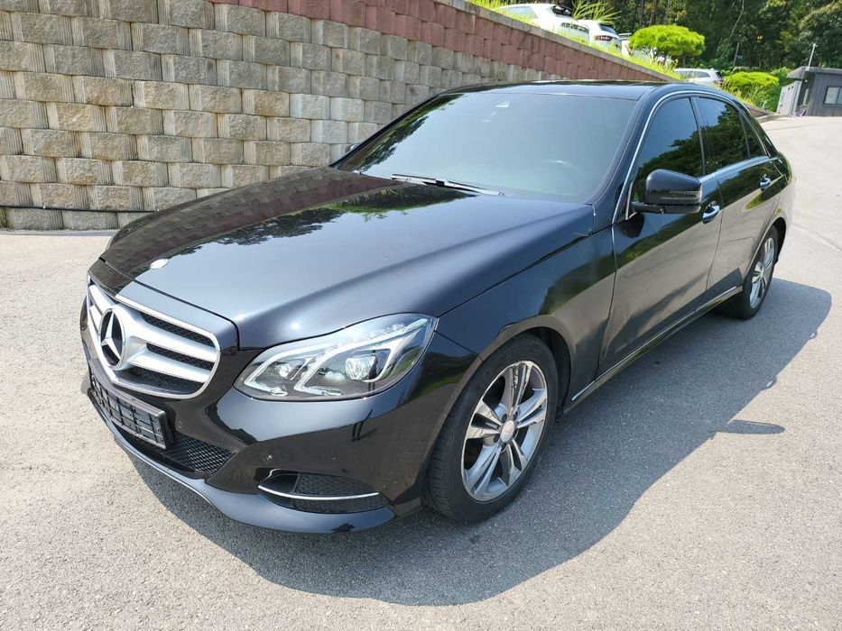 2016 Mercedes-Benz W212 E220 готова машина на експерт