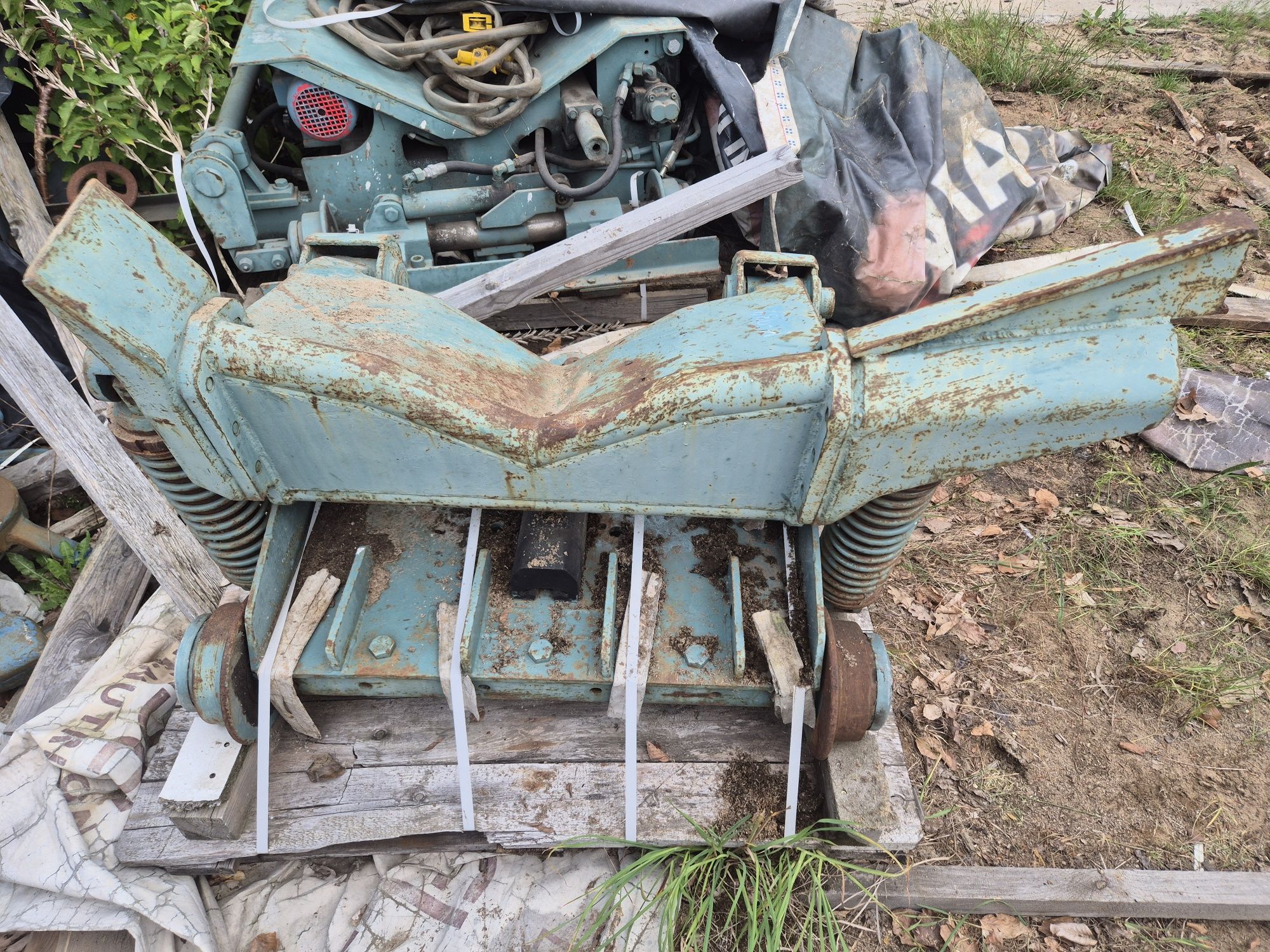 Wózek podawczy do traku wózek hydrauliczny wózek pomocniczy
