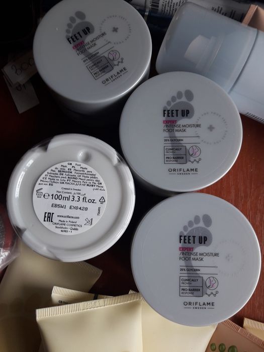 Крем для ніг ног скраб , маска рук  спрей  ног