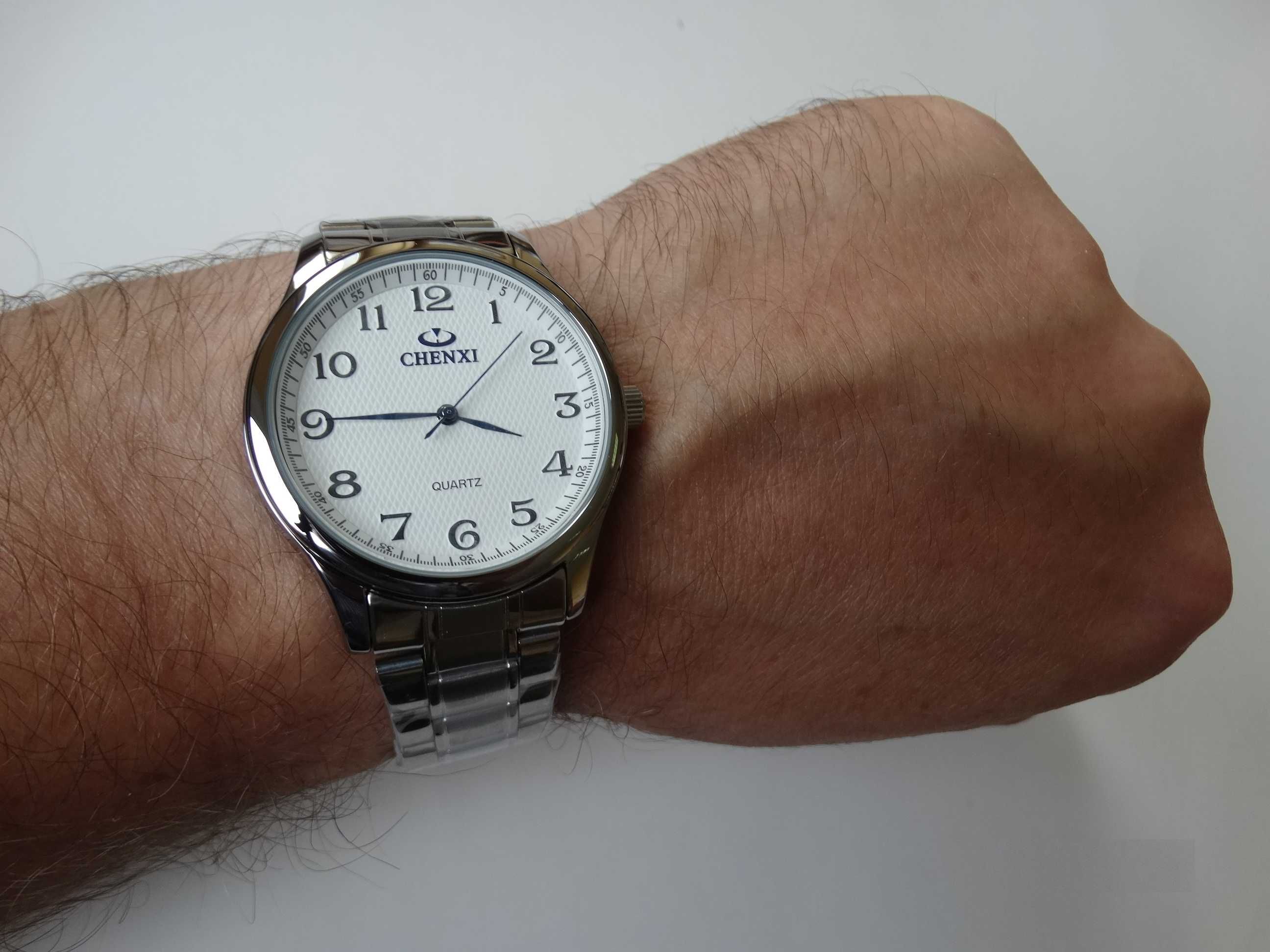 Zegarek męski klasyczny z bransoletą stalową 20mm biała tarcza kwarcow