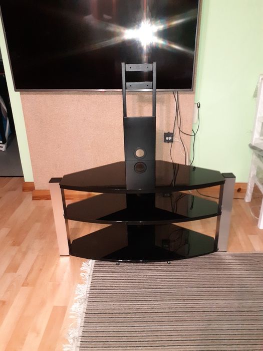 Stolik pod telewizor