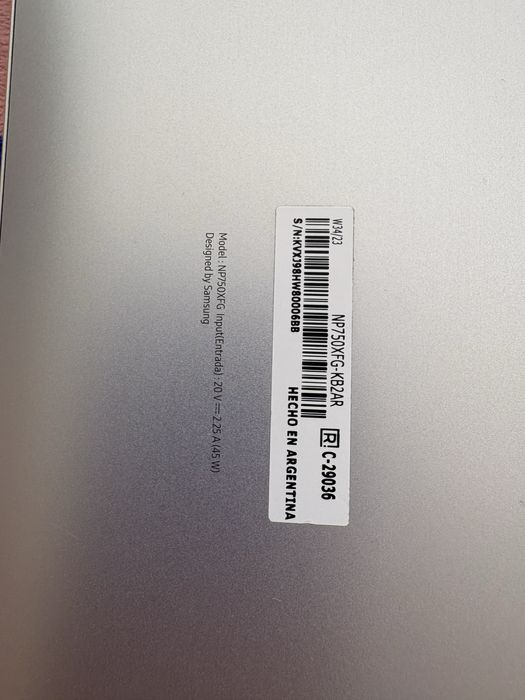 Laptop Samsung – Model NP750XFG-KB2AR