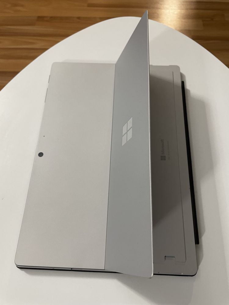 Microsoft Surface Pro 7  Intel Core i3-1005G1 , 4/128.