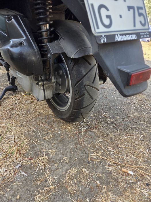 Moto sym 125 em ótimo estado.vendo por não ter condições de andar de m