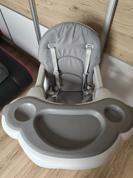 Krzesełko i stolik do karmienia 2 w 1