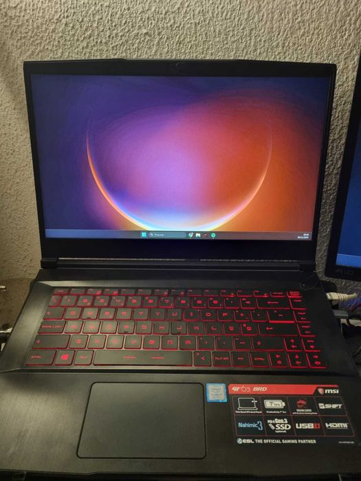 Portátil MSI GF63 8RD