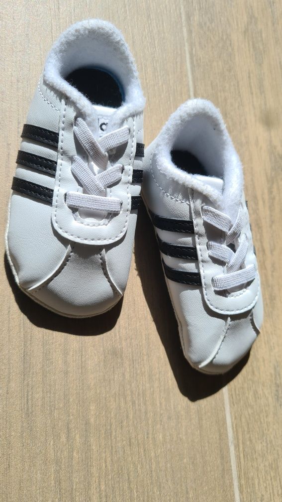 Buciki niemowlęce białe niechodki adidas 19 sneakersy adidaski