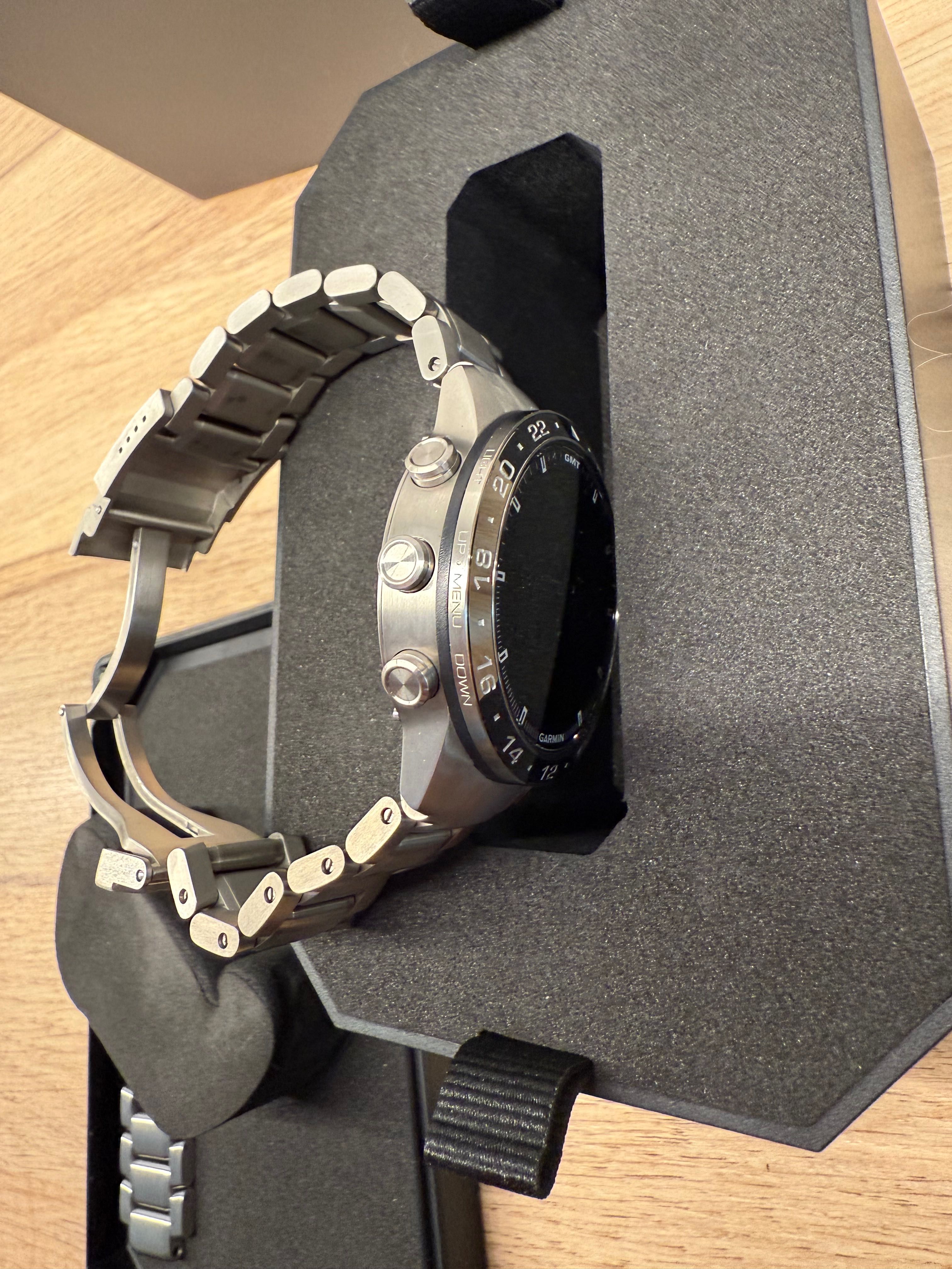 Garmin MARQ Gen 2 – tytan, AMOLED, 3 paski oryginalne, stan bdb