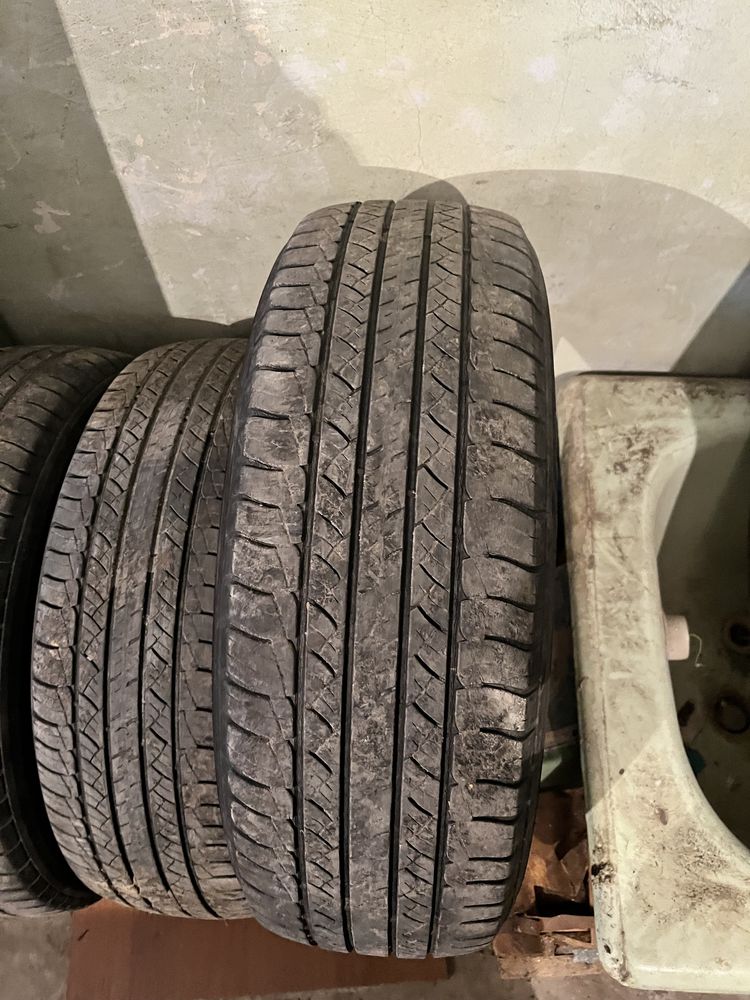 Michelin Latitude Tour HP 225/65 R17 102H