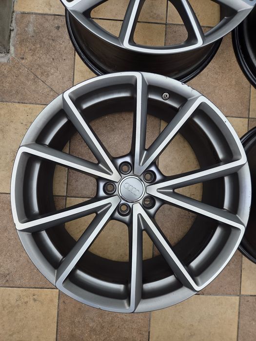Felgi oem 20 cali Audi RS5 5x112 9J 8T0601025CQ-8AU TITAN