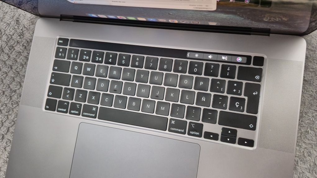 Macbook Pro 16 2019 i7