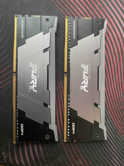 Оперативна памʼять Kingston Fury DDR4-4000 16384MB