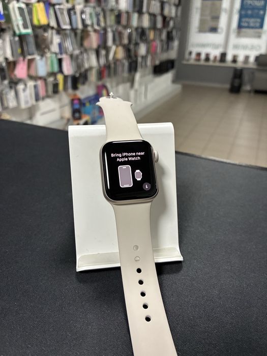 New Apple watch SE 2 40mm Starlight 100%