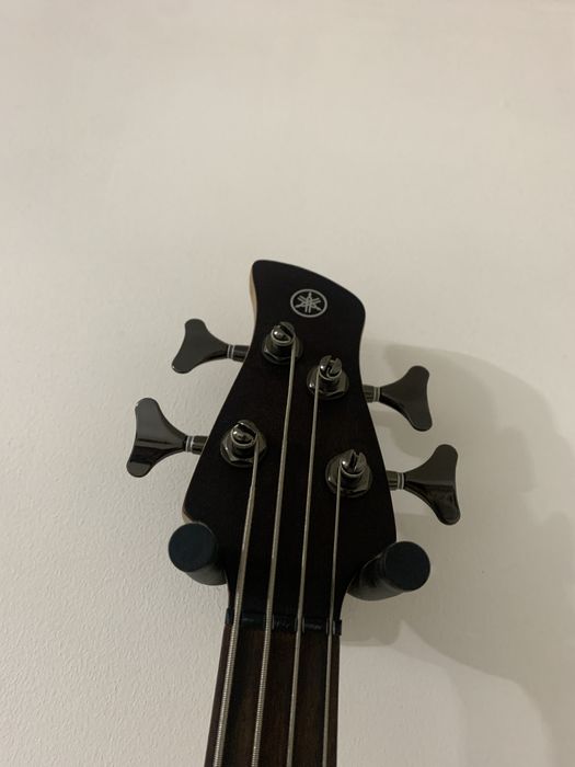 Baixo Yamaha TRBX504 Fretless