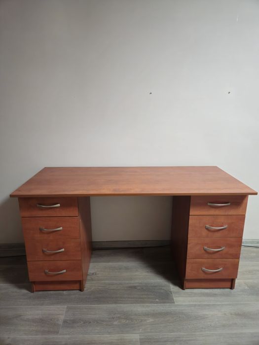 Продам стіл письмовий