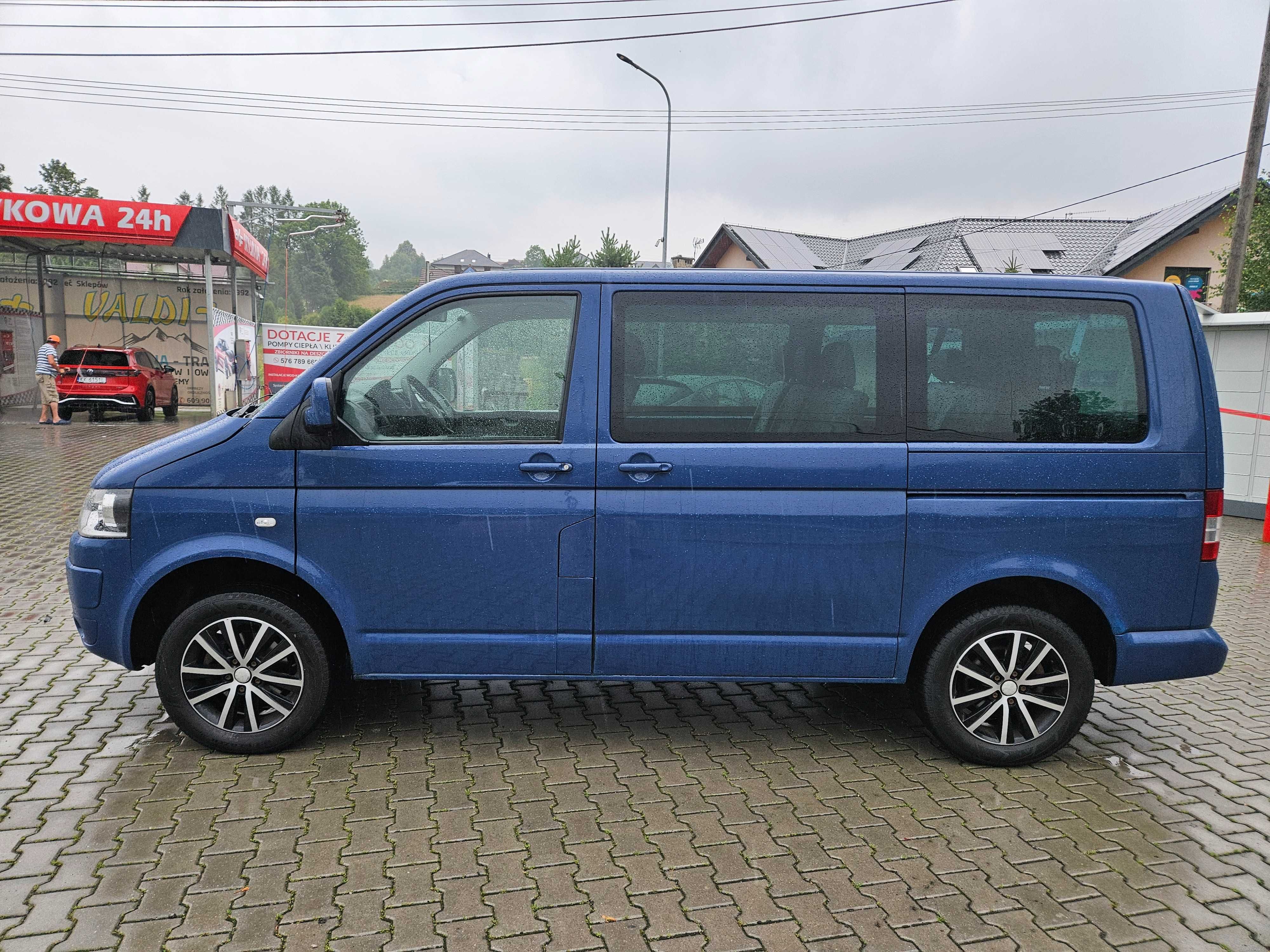 Volkswagen T5 Caravelle 2.5 TDI 2007 Rok 4Motion 4x4