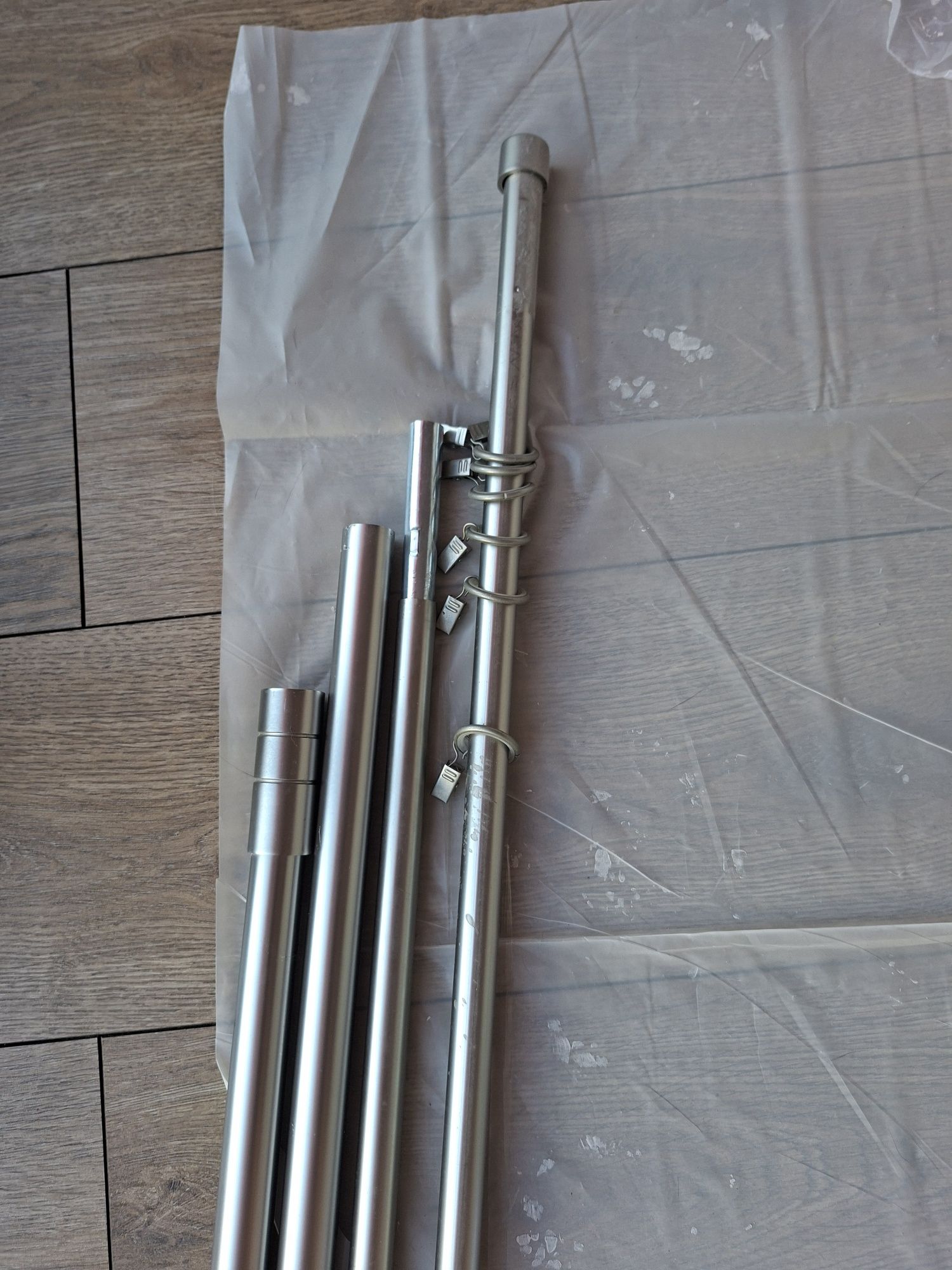 Karnisz srebrny 368cm