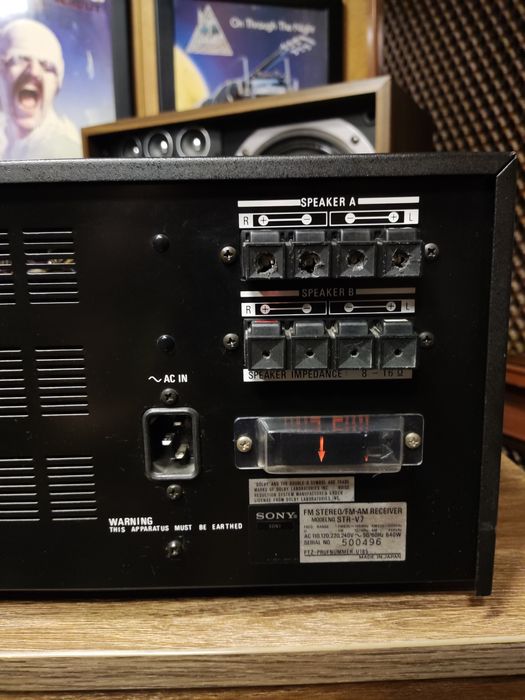 Amplituner SONY STR-V7 Vintage Monster