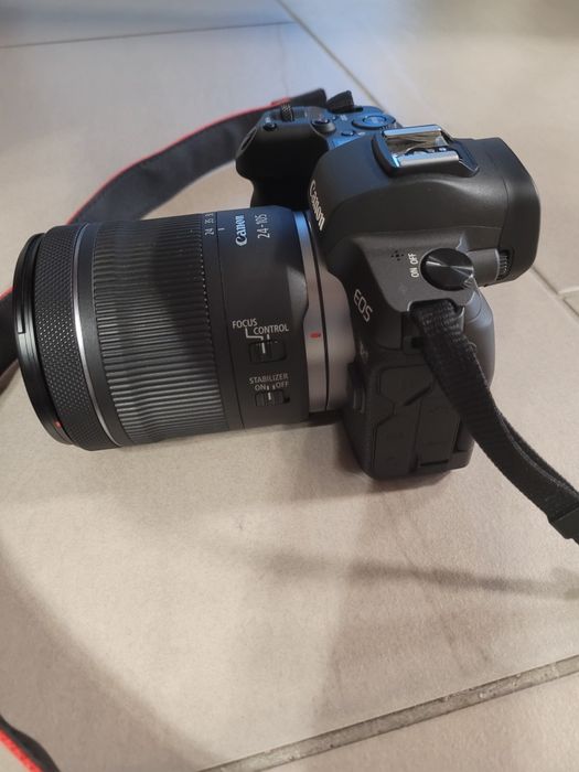 Canon R com objetiva 24/105 RF como nova