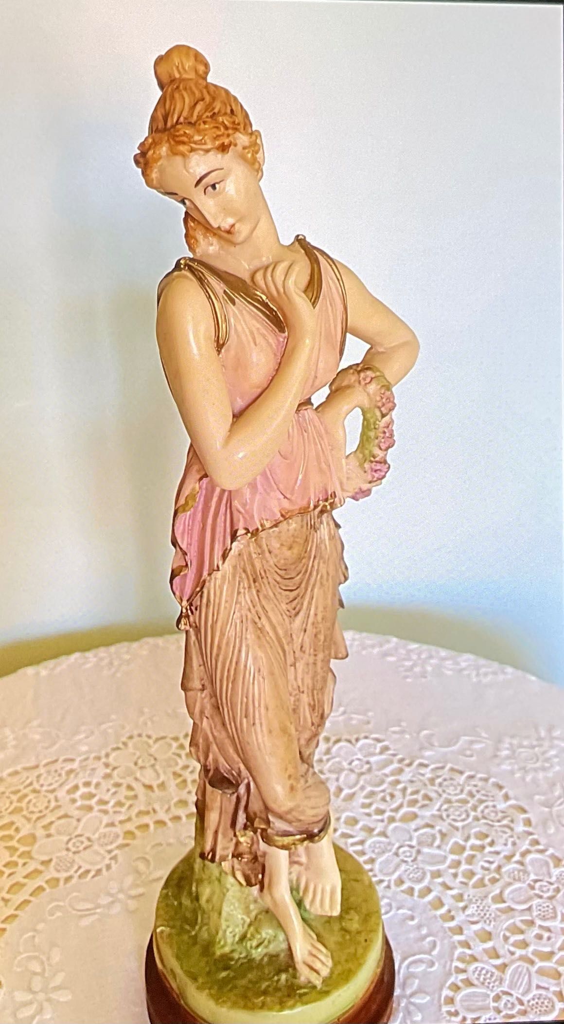 Figura decorativa en cerâmica