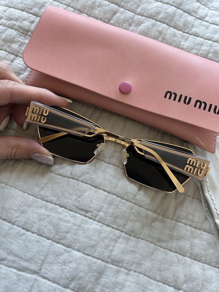Okulary przeciwsłoneczne Miu Miu