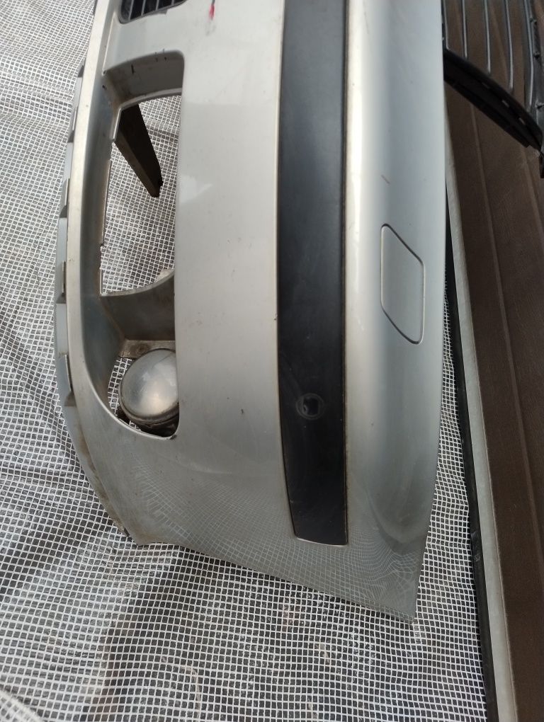Seat Alhambra 1 I lift zderzak przód czujniki spryskiwacze kolor LB7Z
