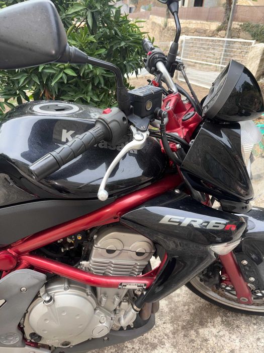 Kawasaki ER-6N 2008 | 650cc | 39.000km | Excelente estado