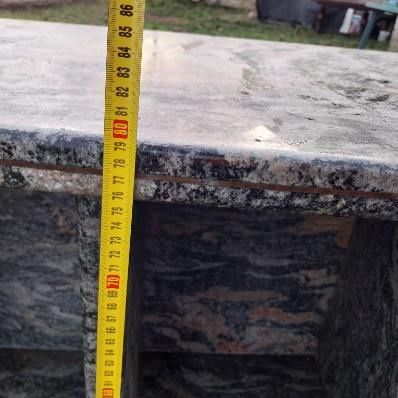 Szafka granitowa z płyty gnejs pod wymiar.